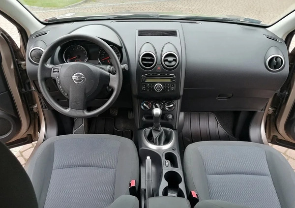 Nissan Qashqai cena 36800 przebieg: 65000, rok produkcji 2010 z Kowal małe 301